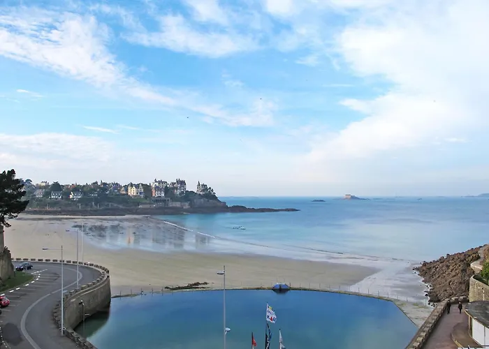 Apartment Le Parc De La Ronceray 7 - L\'Horizon By Interhome